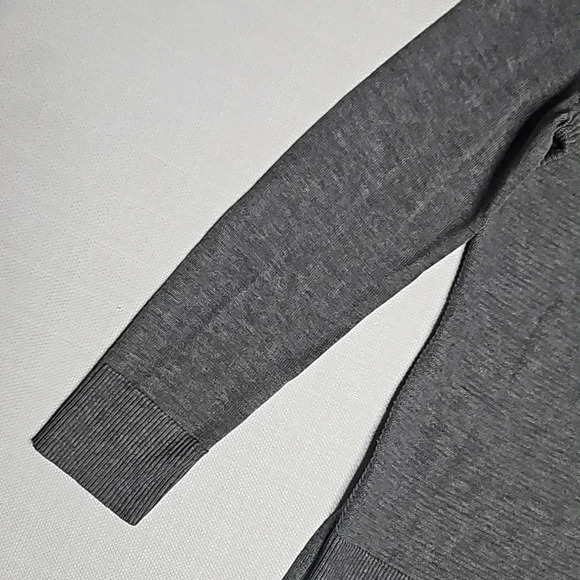 Adrienne Vittadini Size Medium Steel Gray Ribbed Tunic Turtleneck Sweater - Picture 4 of 16